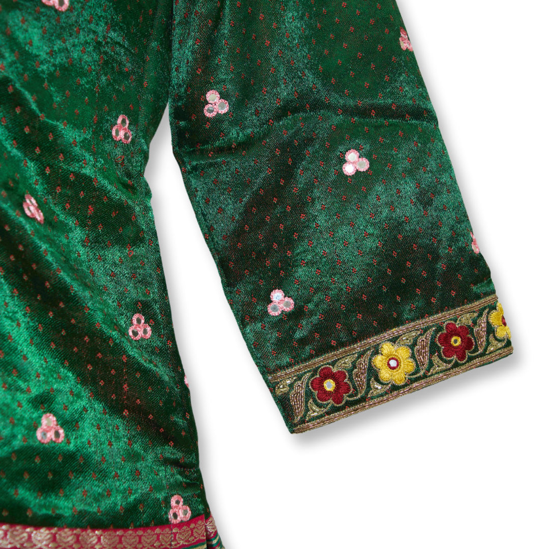 Gayatri - Dotted Mashru Silk Handwork Blouse