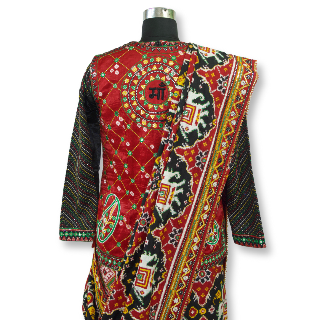 Saanjh - Patan Patola Aabhli Work Saree