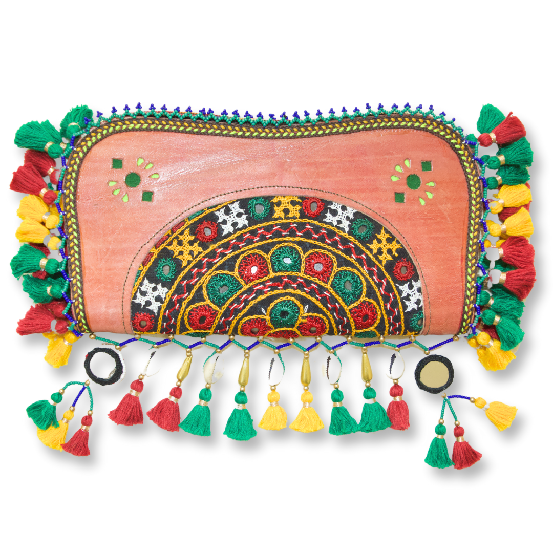 Savita - Kutchi clutch bag