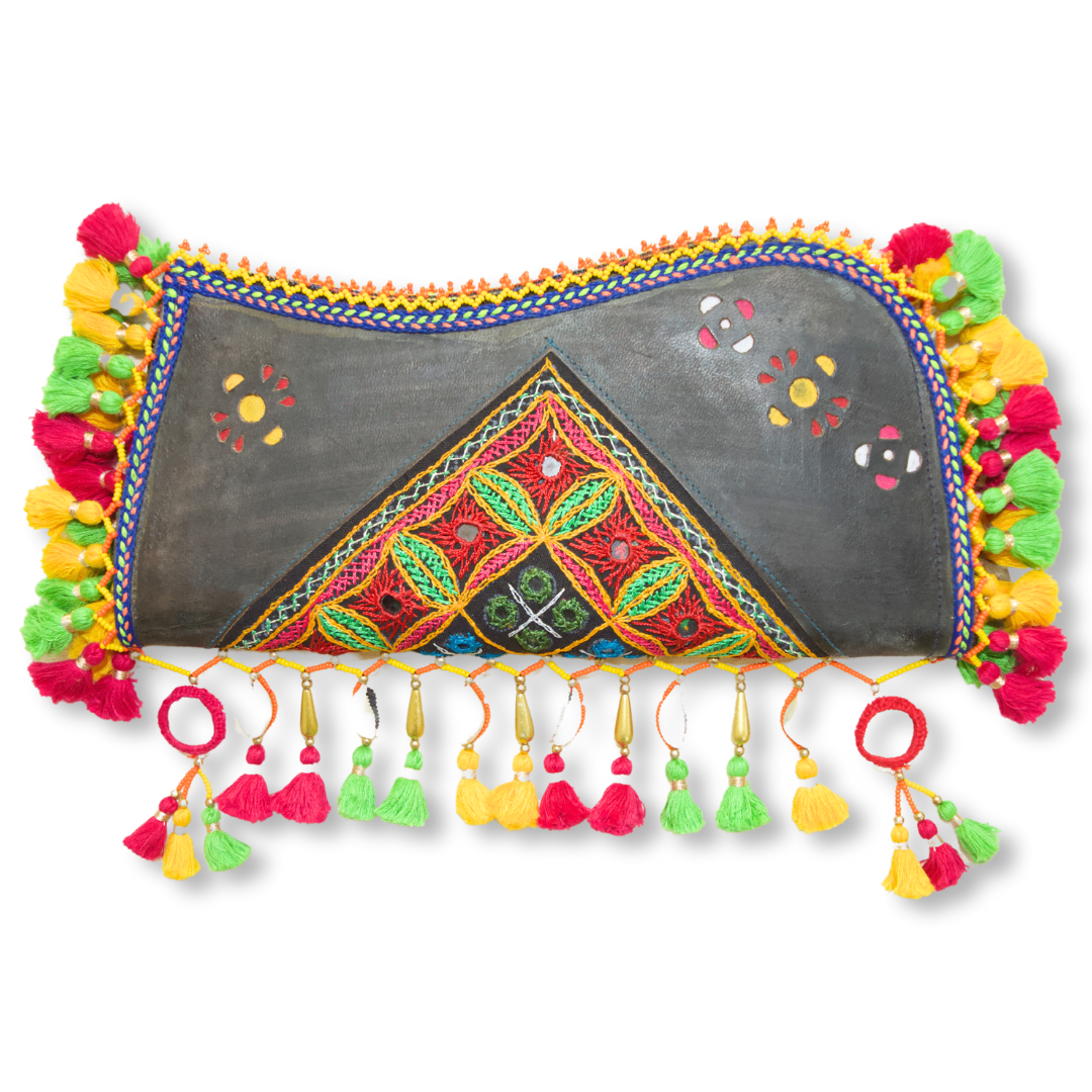 Panbai - Kutchi clutch bag